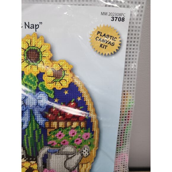 Design Works #3708 Cat Nap Kit 10" by 13" New - Picture 2 of 6